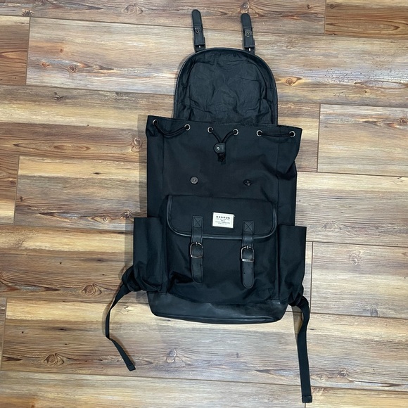 Benrus Scout Backpack Black Travel Pockets Rucksack Hike Commute Laptop Pocket - Picture 8 of 12
